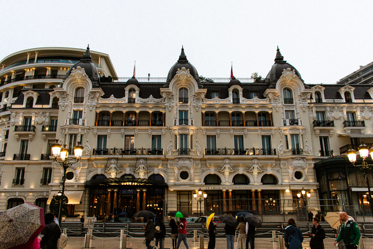 Jet2 holidays vs DIY: travellers outside an ornate building, illustrating European holiday accommodation choices.